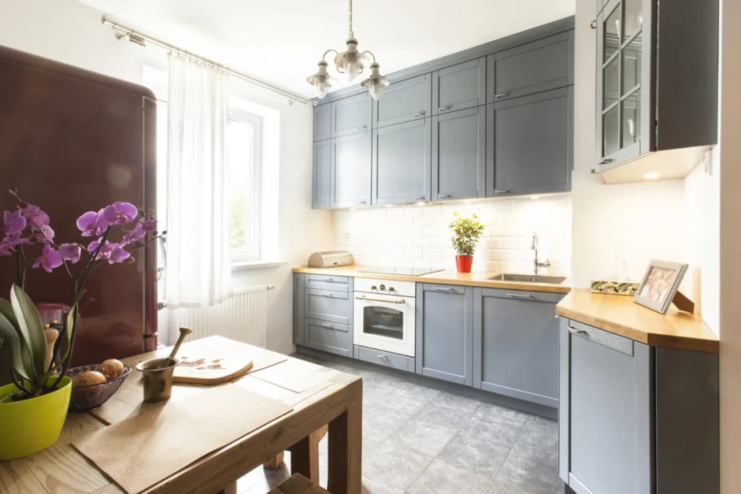 Jaki blat do szarych mebli kuchennych - idealne połączenia kolorów