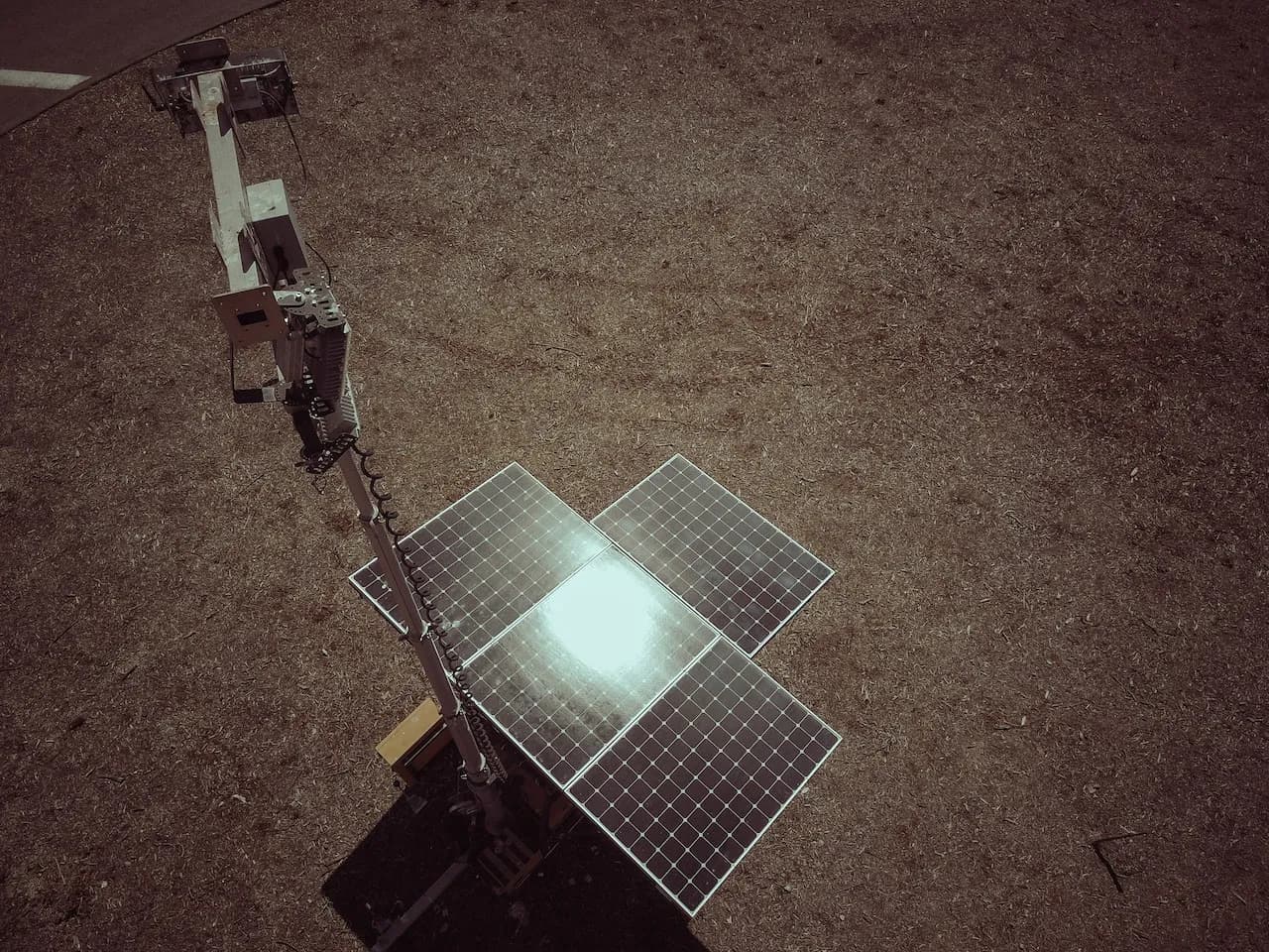 Ile waży panel solarny? Poznaj wagi i ich wpływ na instalację