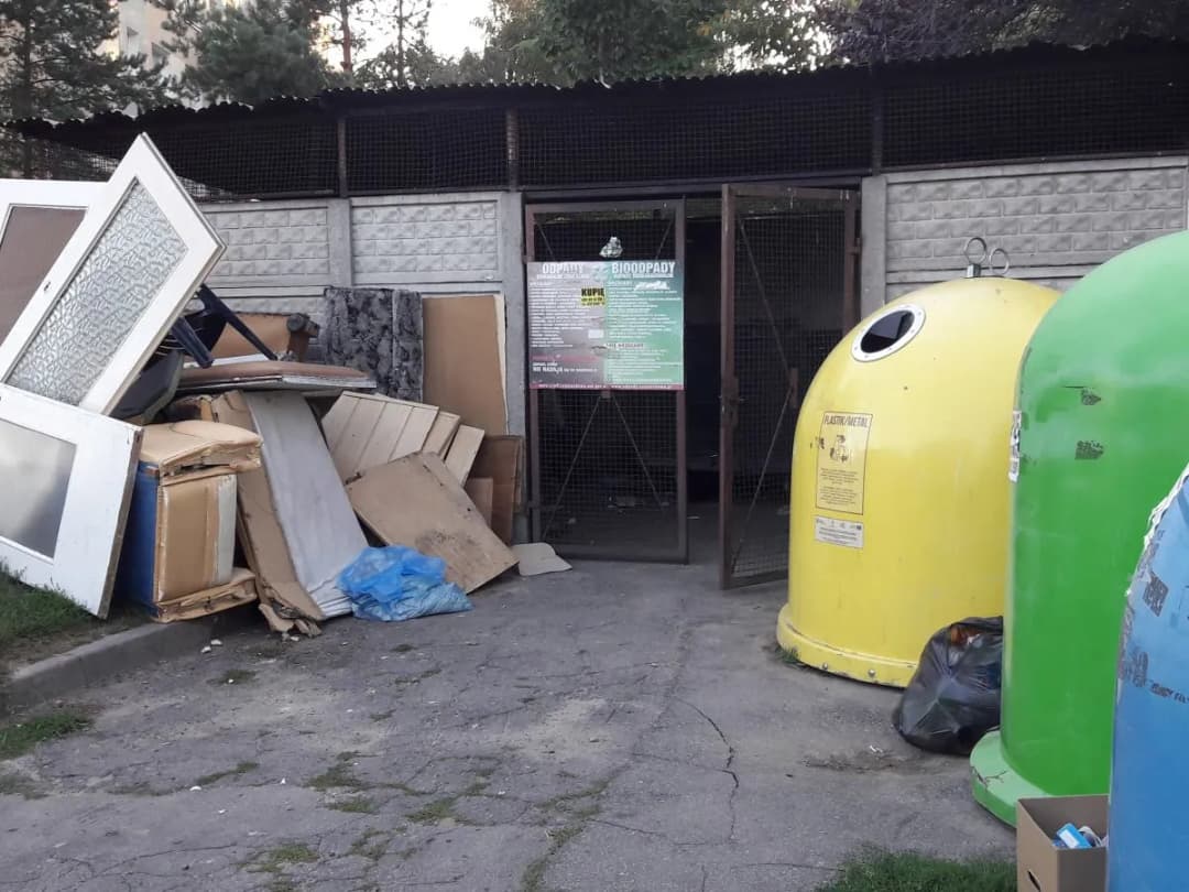 Gdzie wyrzucić stare meble? Oto sposoby na odpowiedzialną utylizację