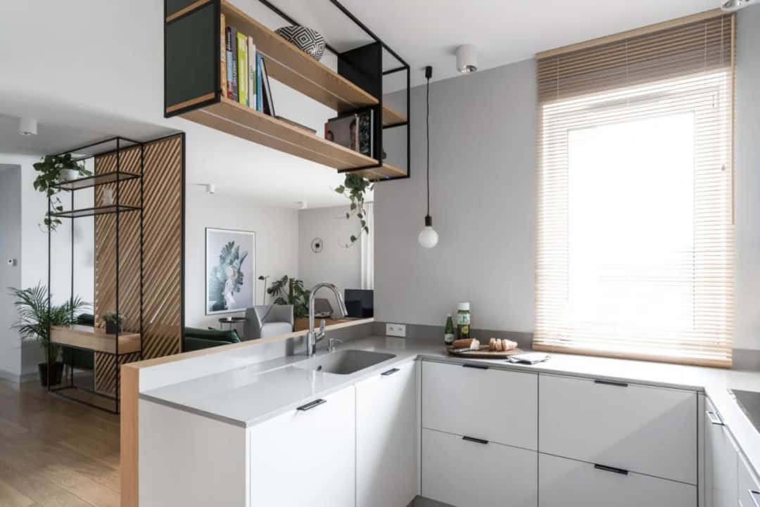 Jakie meble do małej kuchni - funkcjonalność i oszczędność miejsca